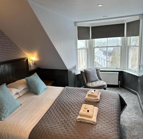 غرفة عائلية, Nithsdale