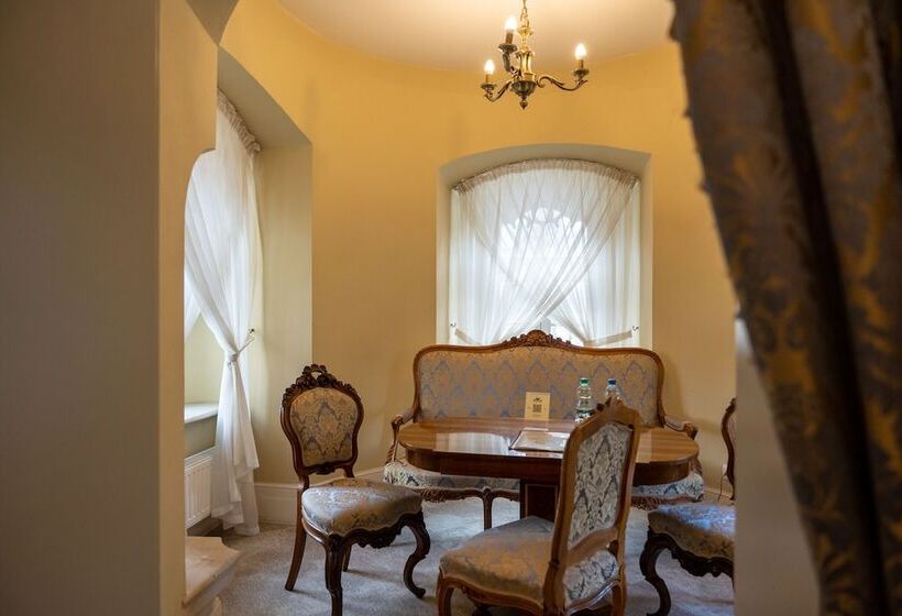 침실 1개 아파트, Pałac Wojanów