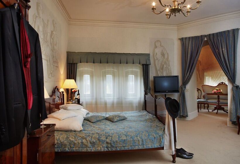 스탠다드 룸, Pałac Wojanów