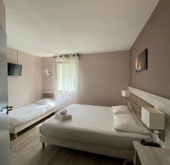 컴포트 싱글 룸, Restaurant Les Chataigniers