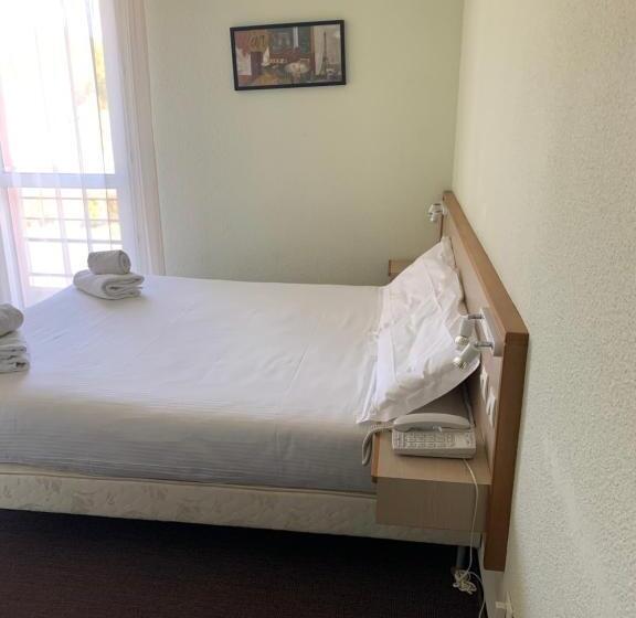 발코니 스탠다드 싱글 룸, Restaurant Les Chataigniers