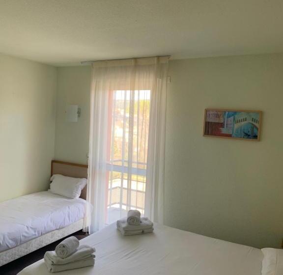 스탠다드 룸, Restaurant Les Chataigniers