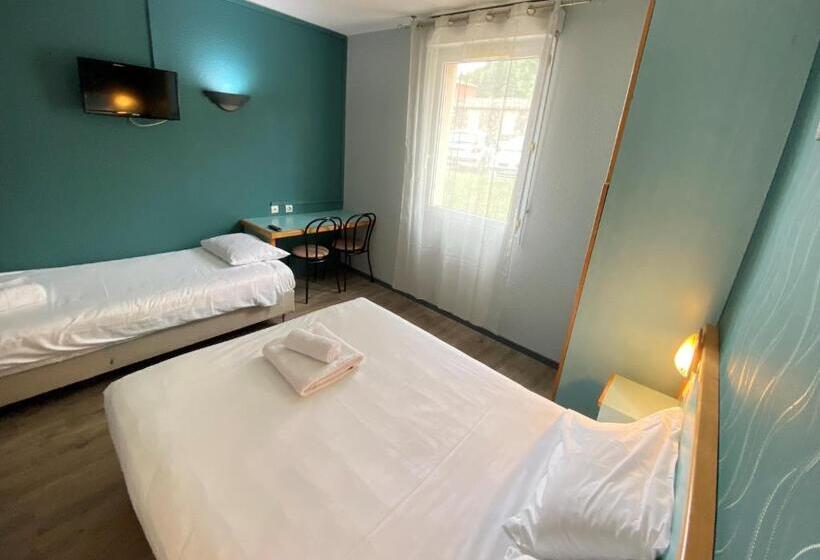 트리플 클래식 룸, Restaurant Les Chataigniers