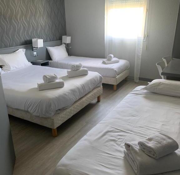 Семейный Номер Классика, Restaurant Les Chataigniers