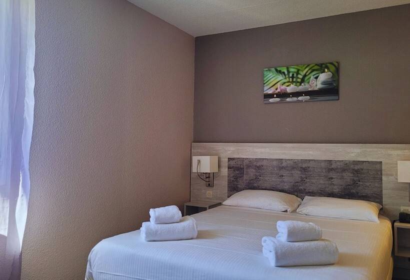 Номер Комфорт Индивидуальный, Restaurant Les Chataigniers