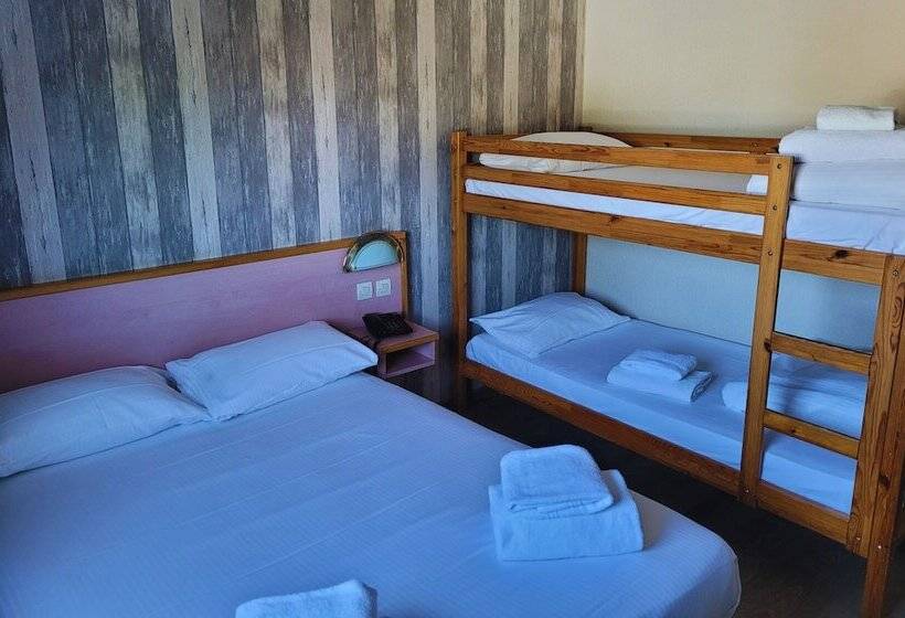 스탠다드 트리플 룸, Restaurant Les Chataigniers