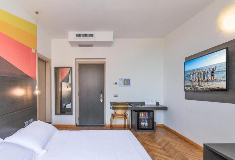 Номер Стандарт, Tirreno