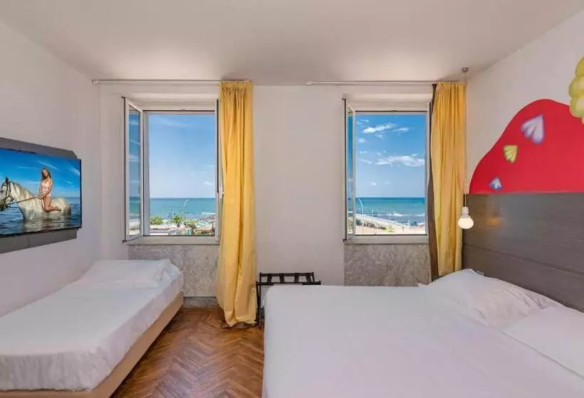 景色の見えるスタンダード4人部屋, Tirreno