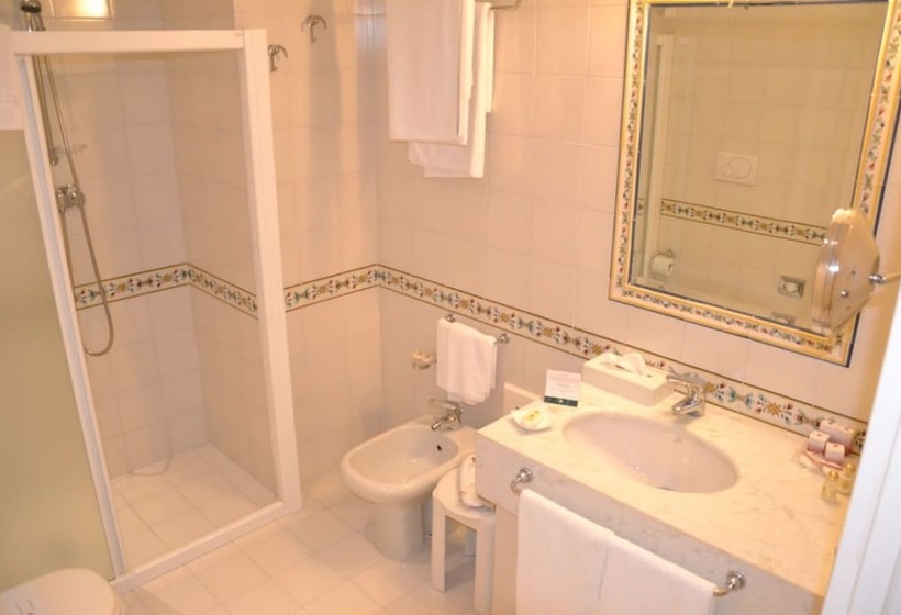Трехместный Номер Классика, Sangiorgio Resort & Spa