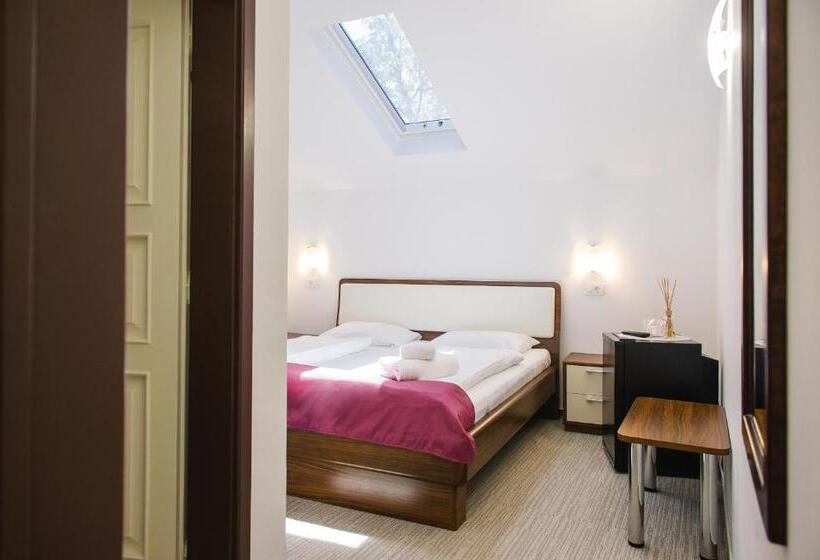 اتاق پنت هاوس, Villa Andor