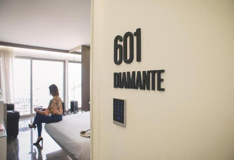 带海景的复工套房, Upper   Boutique