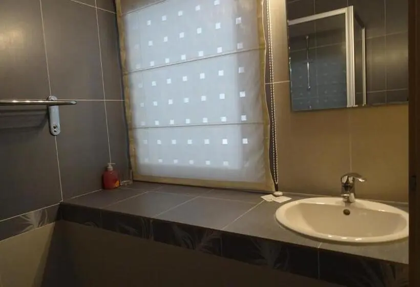 バルコニー付き１ベッドルームアパートメント, Club Onix Apartments