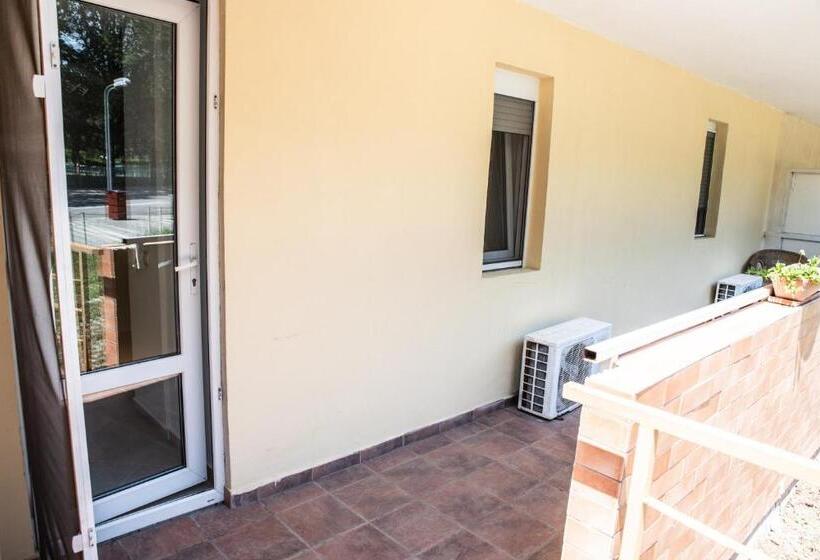 バルコニー付２ベッドルームアパートメント, Club Onix Apartments