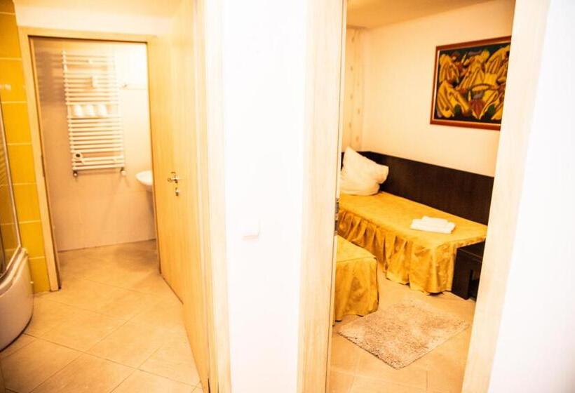 Apartament 2 Dormitoris amb Balconada, Club Onix Apartments