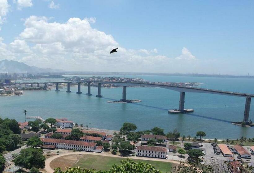 ルームシェアのワンベッド, Itapuã Suítes & Flats