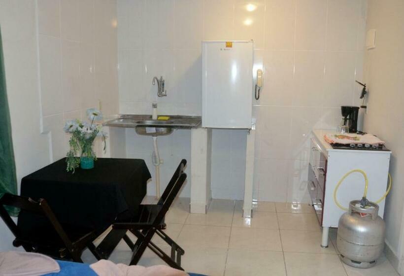 ルームシェアのワンベッド, Itapuã Suítes & Flats