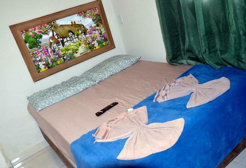 ルームシェアのワンベッド, Itapuã Suítes & Flats