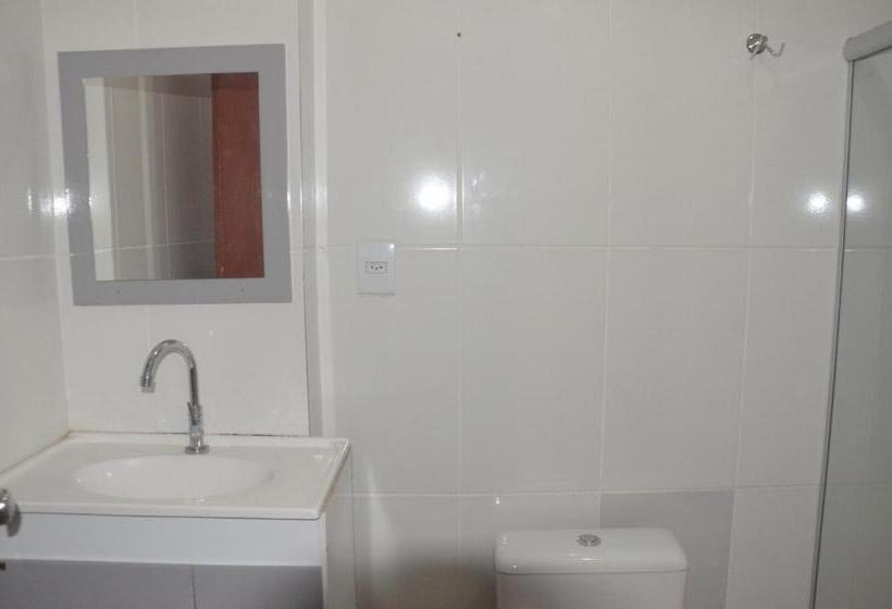 デラックススタジオ, Itapuã Suítes & Flats