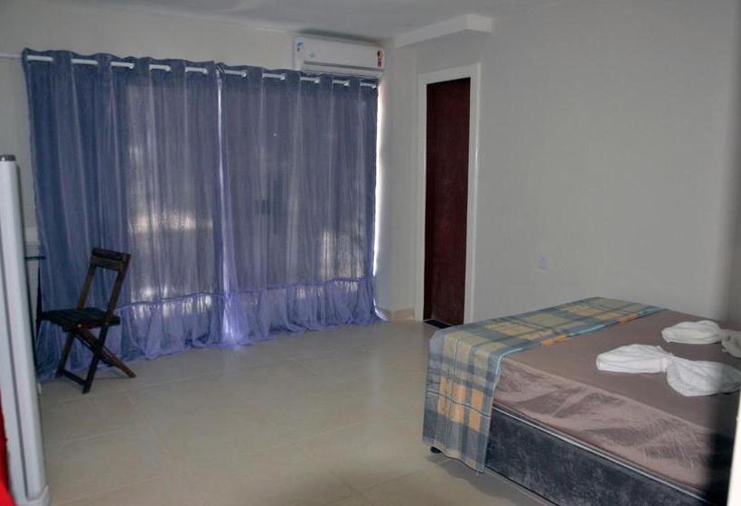 デラックススタジオ, Itapuã Suítes & Flats