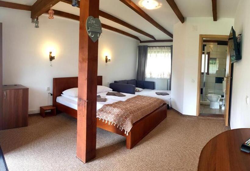 غرفة عائلية, Casa Langa Rau