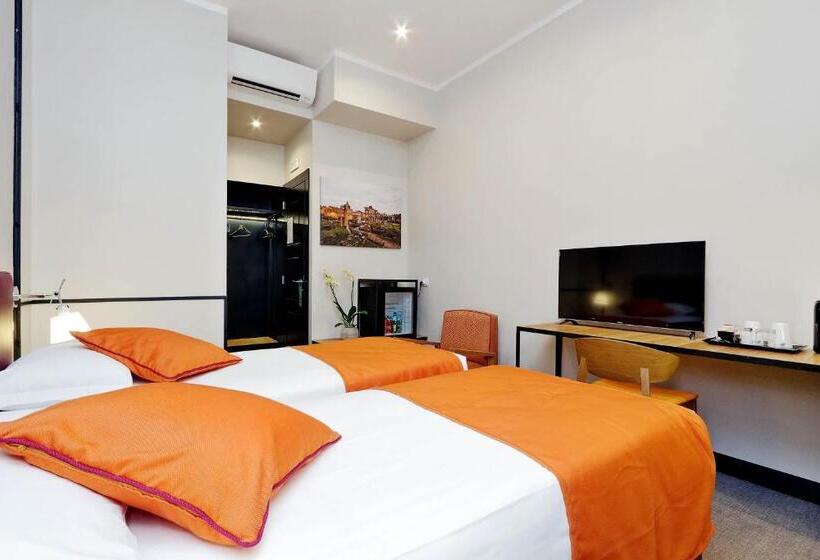 اتاق سوپریور, Colonna 32