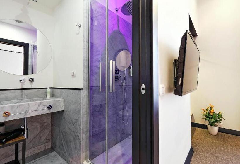 سوییت جونیور, Colonna 32