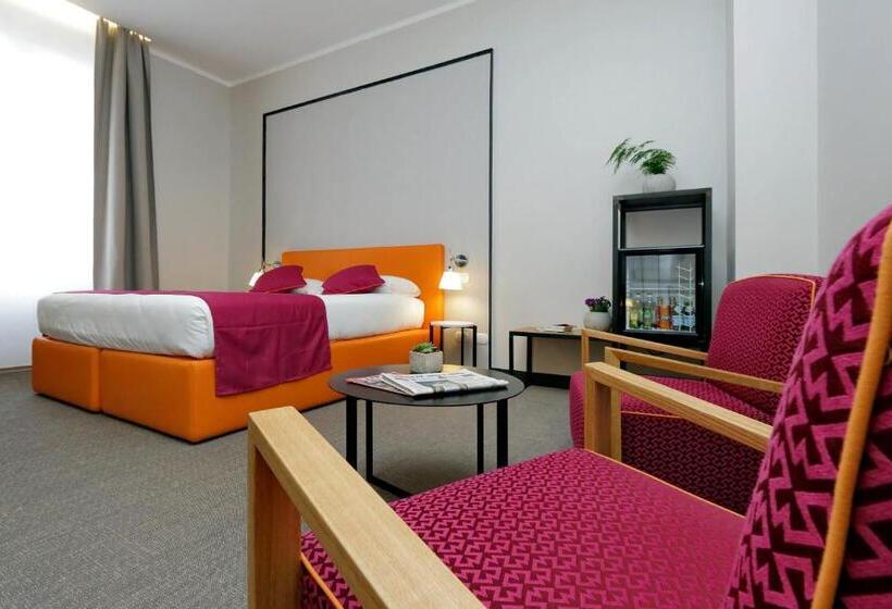 سوییت جونیور, Colonna 32