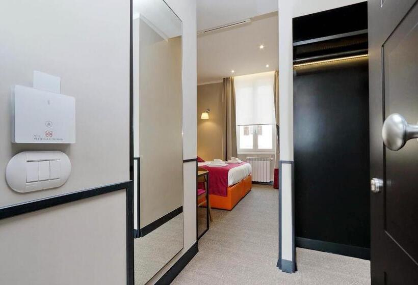 اتاق عادی, Colonna 32