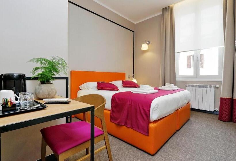 اتاق عادی, Colonna 32