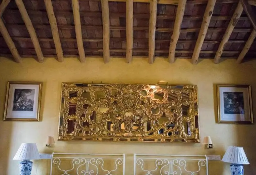 スタンダードルーム, El Palacio De San Benito