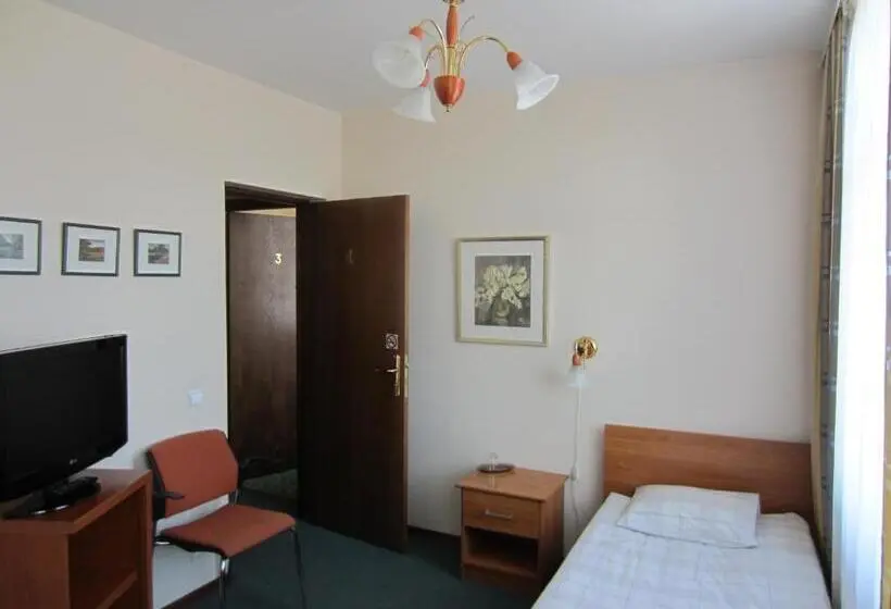 اتاق استاندارد یک نفره, Livonija