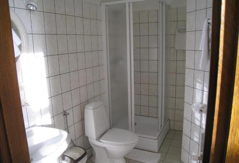 اتاق سوپریور, Livonija