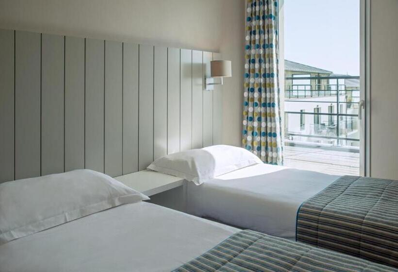 شقة غرفتين نوم إطلالة جانبية على البحر, Residence Thalasso Concarneau