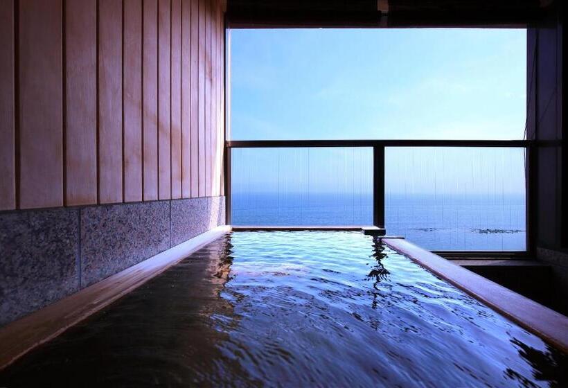 غرفة قياسية مطلّة علي البحر, Heiseikan Shiosaitei Hanatsuki