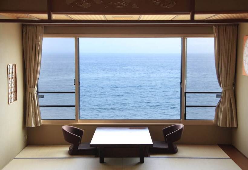 غرفة قياسية مطلّة علي البحر, Heiseikan Shiosaitei Hanatsuki