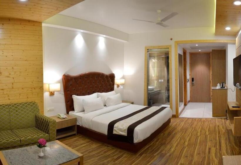 اتاق لوکس, The Orchard Greens Resort   A Centrally Heated Property