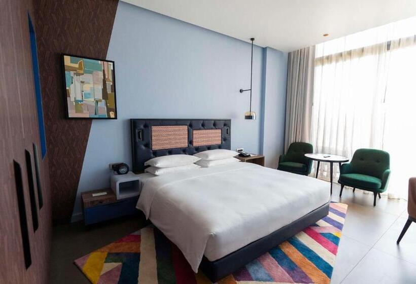 Стандартный Номер Кровать Кинг, Hyatt Centric Jumeirah Dubai