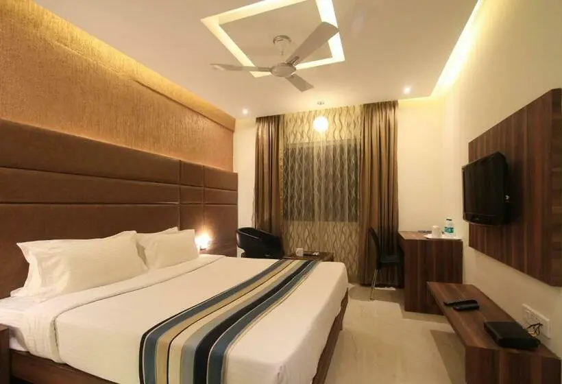 Standardzimmer, Sandesh Pride