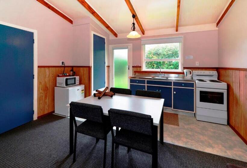 דירת חדר, Fairy Springs Motel