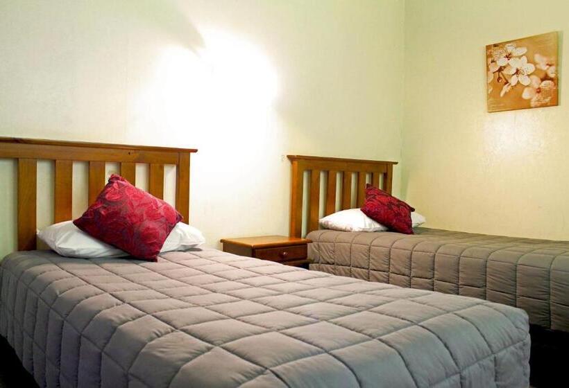 דירת שני חדרים, Fairy Springs Motel