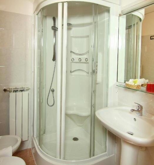 اتاق استاندارد, Albergo Al Viale