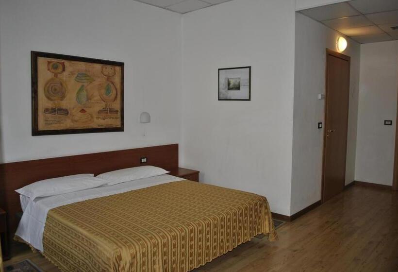 اتاق استاندارد, Albergo Al Viale