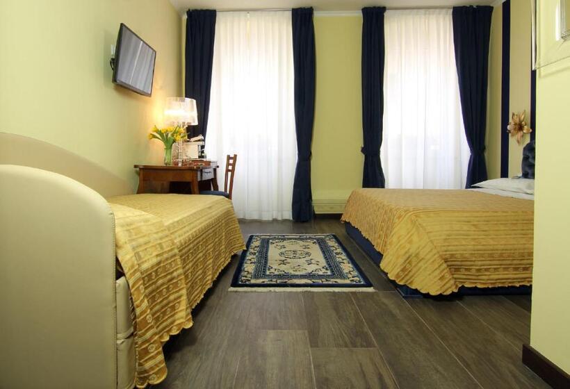 اتاق استاندارد سه نفره, Albergo Al Viale