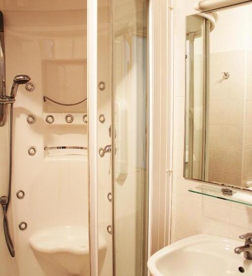 اتاق استاندارد, Albergo Al Viale