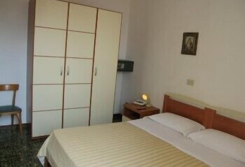 スタンダードルーム, Albergo Natucci
