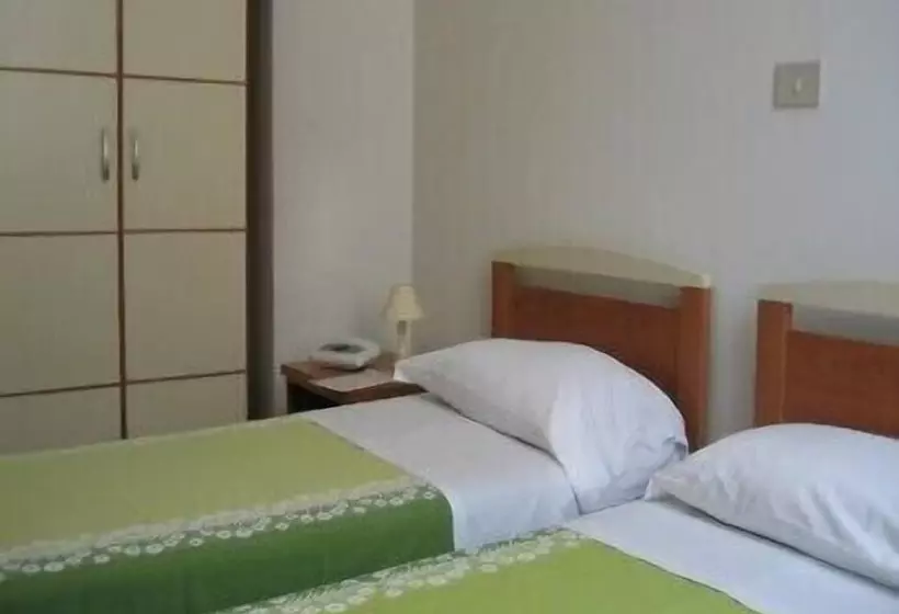 اتاق استاندارد سه نفره, Albergo Natucci