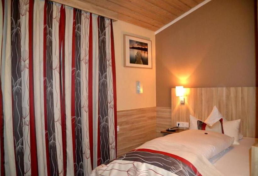 חדר סטנדרט יחיד, Alpina