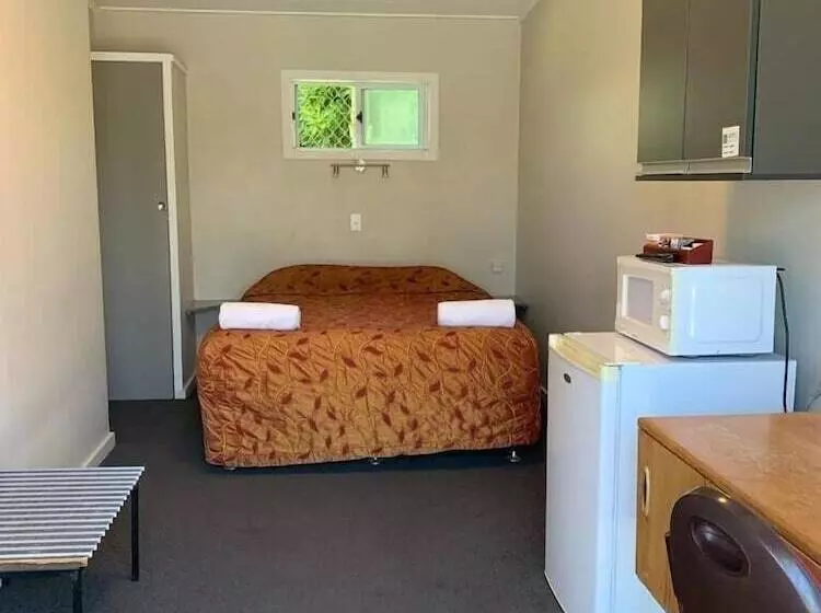 エコノミールーム, Apple Motor Inn