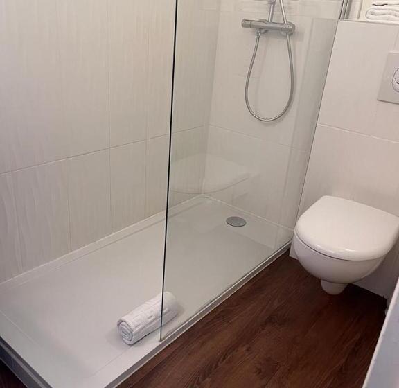 Номер Стандарт, Du Pot D'etain