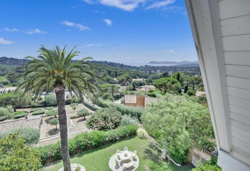 스탠다드 4인용 룸 바다전망, Le Château De Mei Lese